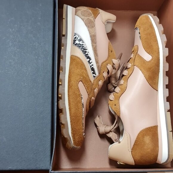 Coach Women's C118 Wave Patchwork Runner - Picture 6 of 7